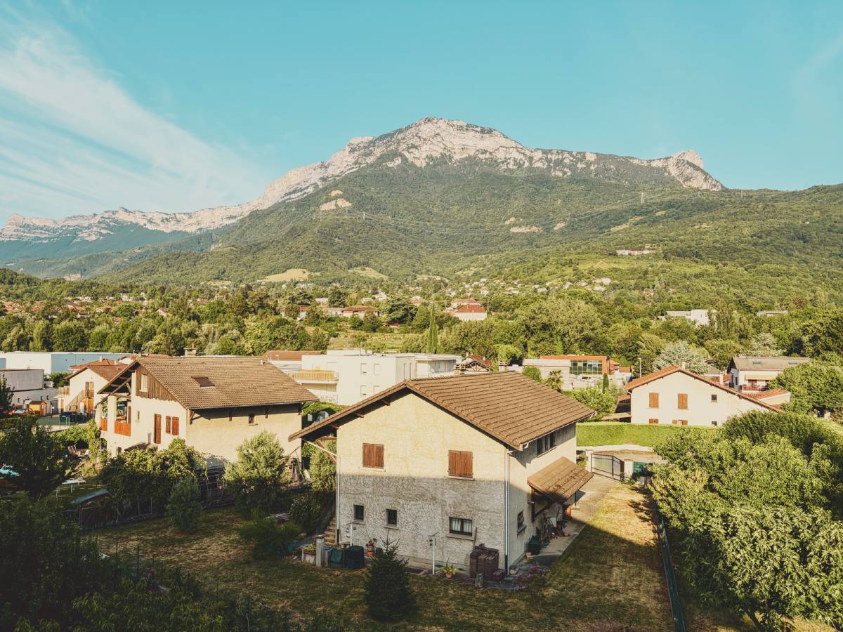 Bureau avec vue (sur le Moucherotte).