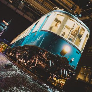 Une automotrice AM 35 de la SNCB à Train World.
